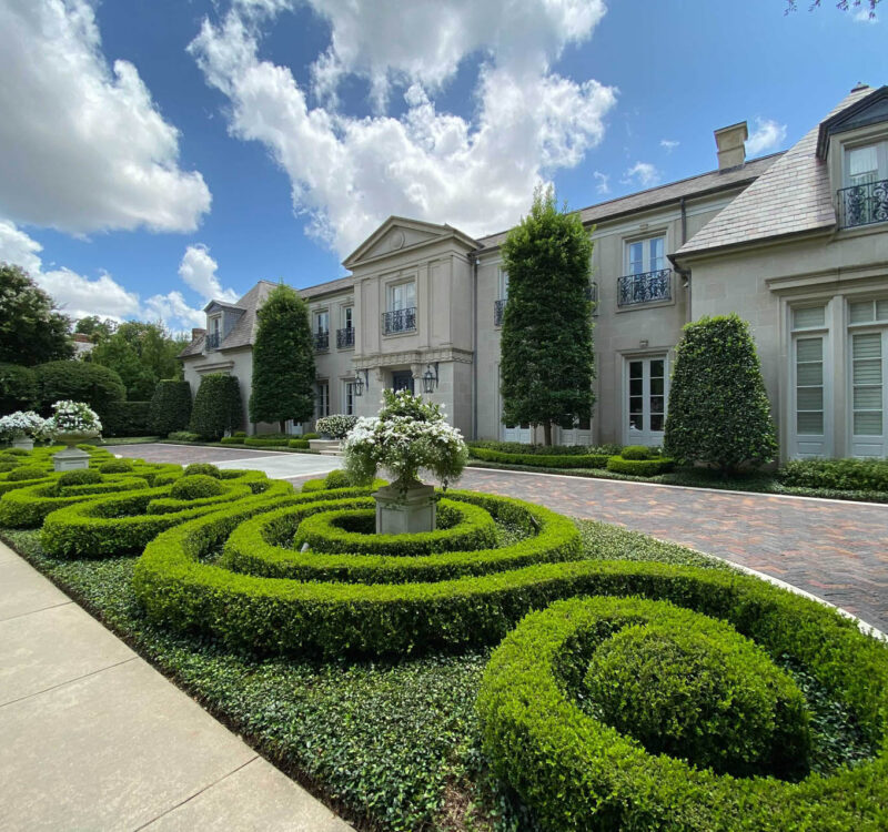 Residential Landscaping in Dallas–Fort Worth: How to Create the Perfect Outdoor Space